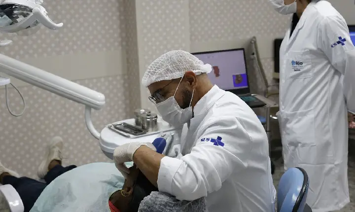 Comissão do Senado aprova novo piso salarial de médicos e dentistas