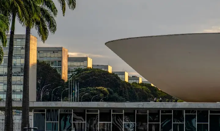 Dino propõe ampliar responsabilização de parlamentares por emendas