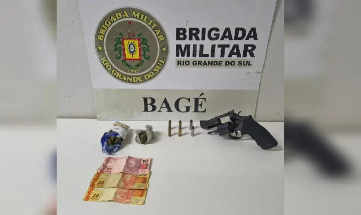 Indivíduo é preso com drogas e arma no centro de Bagé