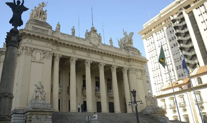 Justiça nega liminar para suspender eleição para presidência da Alerj