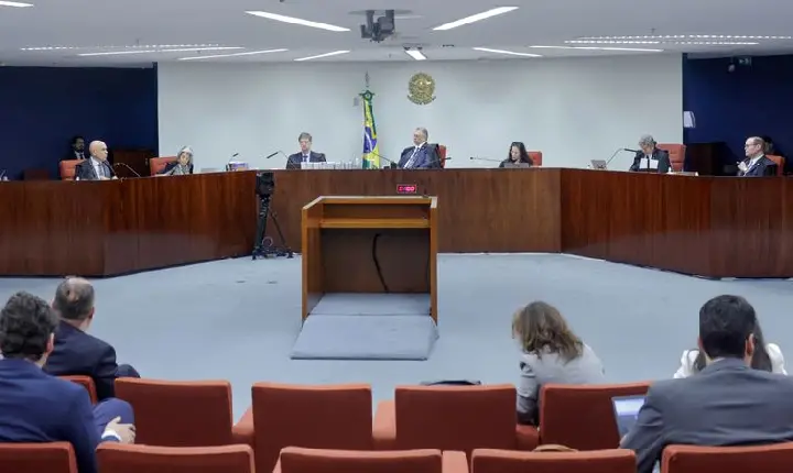 Maioria do STF condena sete réus do Núcleo 4 da trama golpista 