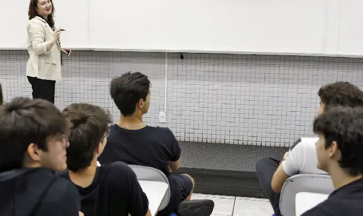Mais de 625 mil pessoas fazem a Prova Nacional Docente neste domingo