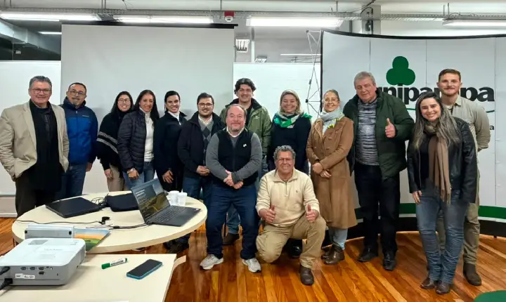 Representantes de oito municípios discutem fortalecimento do turismo regional