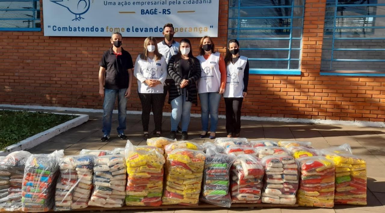 Banco de alimentos realiza a entrega de 660kg de gêneros alimentícios para entidades 