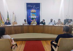 Regularização de loteamento nas proximidades da Santa Casa é tema de reunião entre moradores e Executivo Municipal