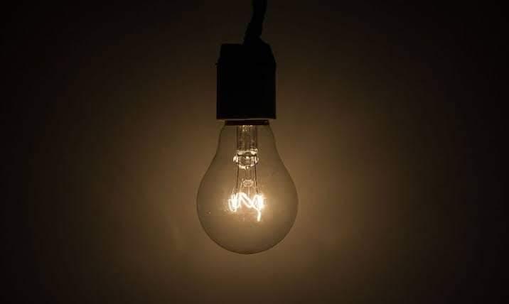 FAMÍLIAS DE BAIXA RENDA TEM DIREITO ATÉ 65% DE DESCONTO NA CONTA DE ENERGIA ELÉTRICA 