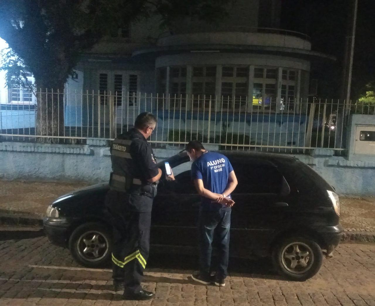 Alunos da Guarda Municipal acompanham blitz realizada em Bagé