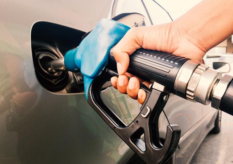 Petrobras anuncia redução da gasolina e do diesel para as distribuidoras a partir de quarta-feira