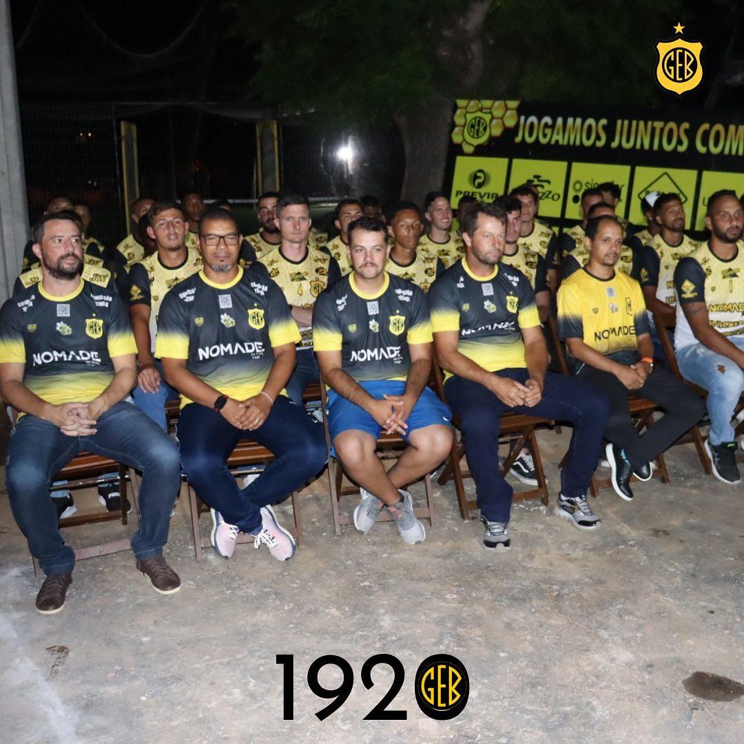 Grêmio Esportivo Bagé realiza apresentação do elenco