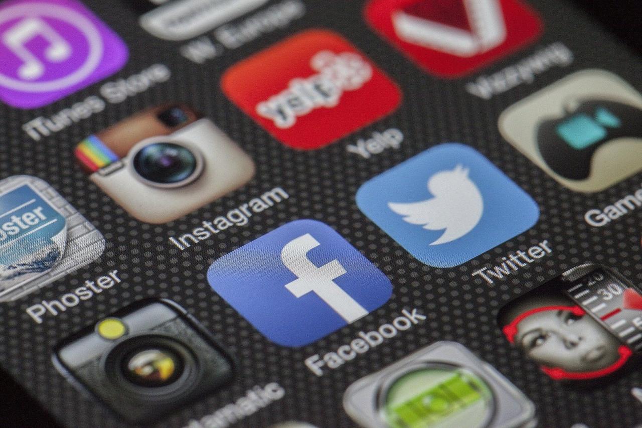 Ministro afirma que governo está elaborando PL sobre regulamentação de redes sociais
