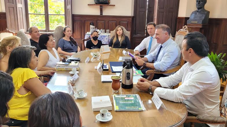 Prefeito Divaldo Lara garante continuidade da escola Mascarenhas de Moraes