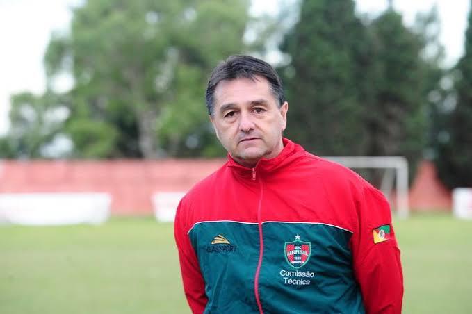 Grêmio Esportivo Bagé tem novo técnico