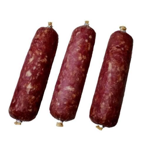 Homem furta salame e esconde dentro das calças