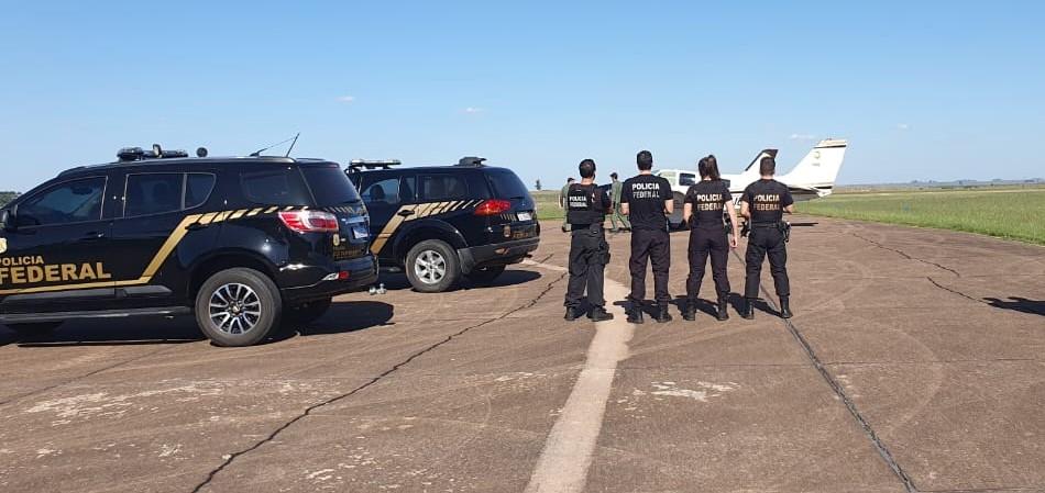 Polícia federal executa transferência de preso condenado no Uruguai