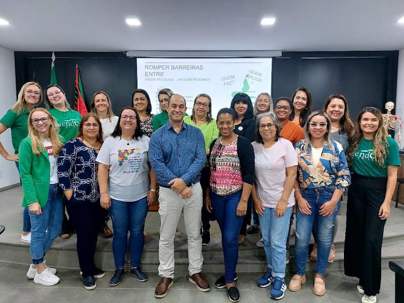 Smed realiza lançamento de projeto para letramento e alfabetização com a Aprender Editora
