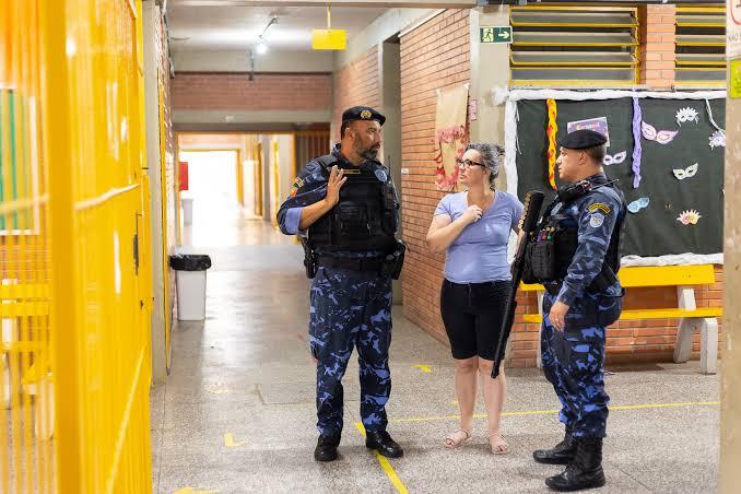 Vereadores da Oposição pedem que prefeitura faça adesão ao plano de segurança nas escolas