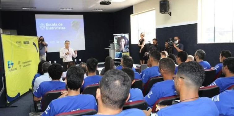 CEEE Grupo Equatorial Energia abre inscrições para a Escola de Eletricistas 2023