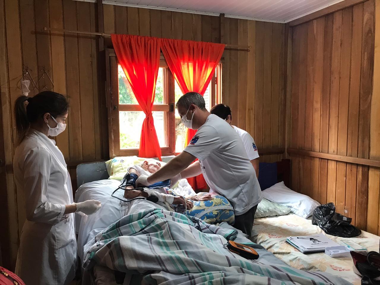Governo de Bagé adere a programa de atendimento domiciliar a pacientes acamados