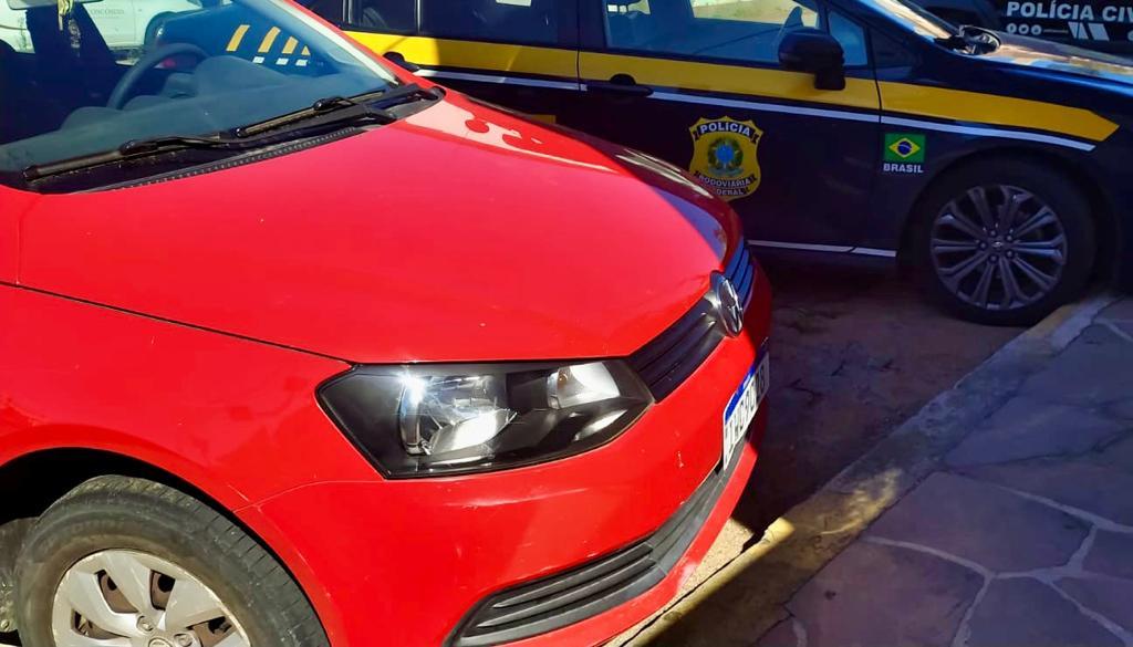 PRF resgata adolescente bageense em fuga e recupera carro em Camaquã