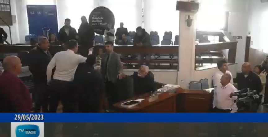 Vereador Lelinho Lopes se defende de acusações depois de desentendimento