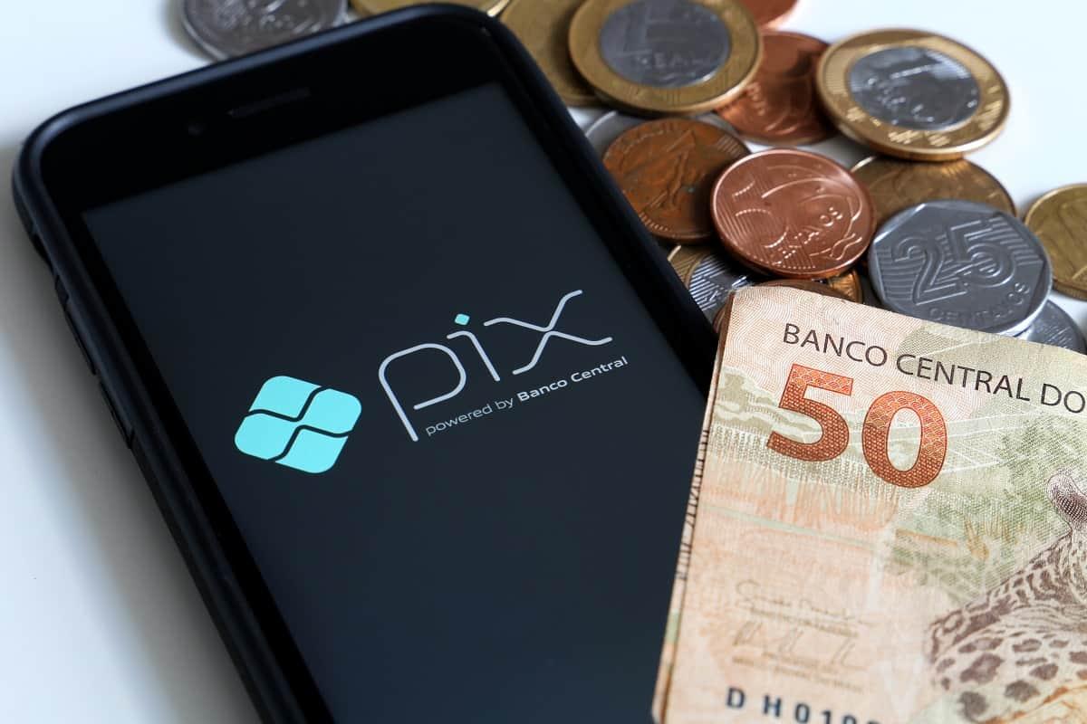 CAIXA volta atrás e suspende cobrança sobre transações de PIX