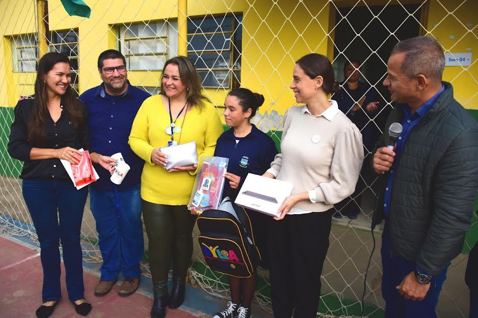 Daeb e Rotary Club Bagé Pampa entregam premiação de projeto ambiental