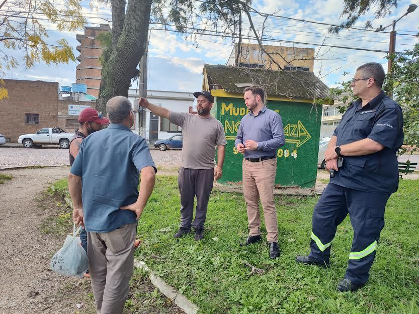 Governo Municipal vistoria pontos de táxi para realizar melhorias