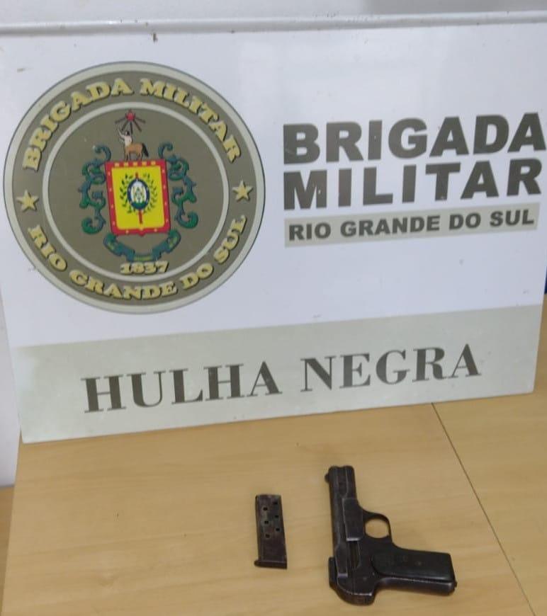 Homem armado de pistola é preso em Hulha Negra