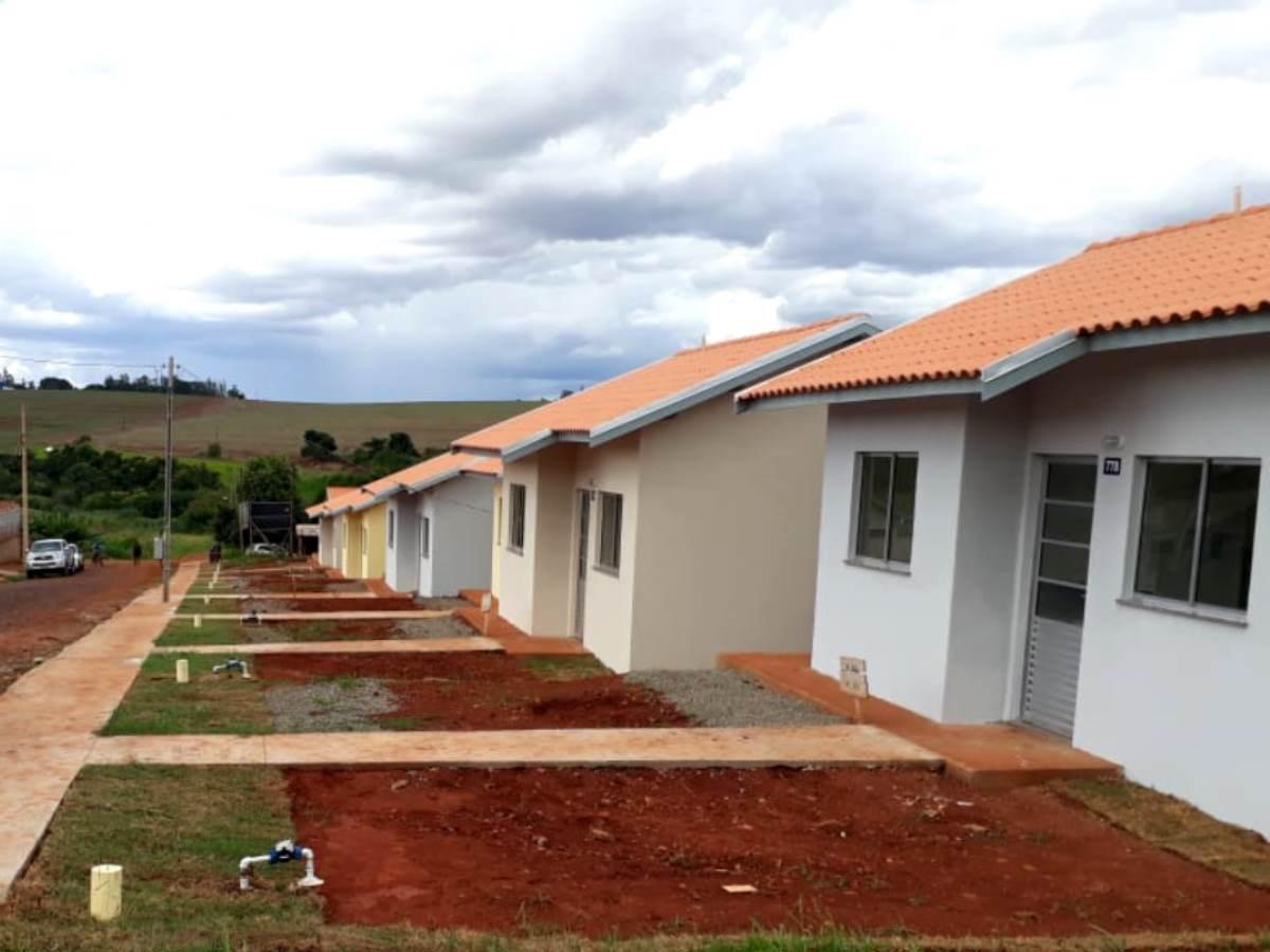 Prefeito de Lavras do Sul busca construção de 50 casas populares no município