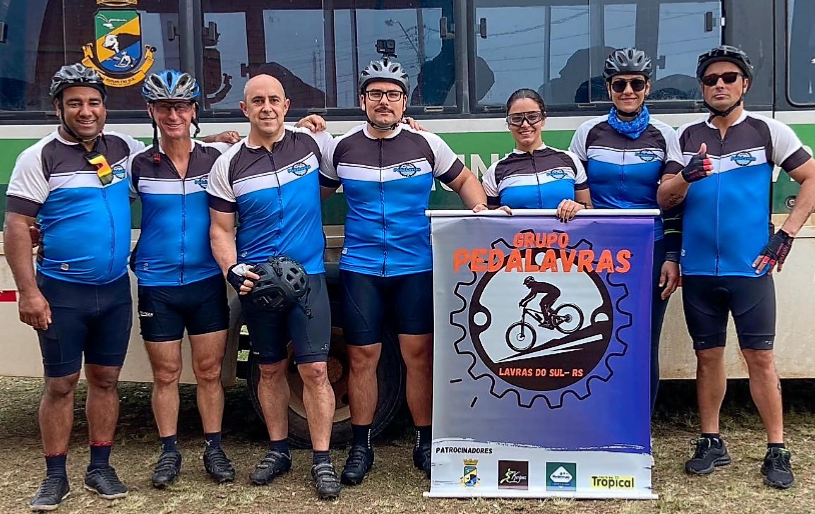 Grupo de ciclistas de Lavras do Sul participam de evento em Bagé
