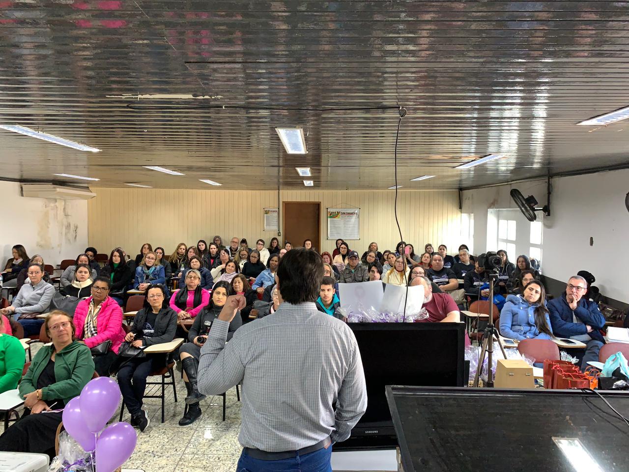Secretario de Saúde participa de reunião sobre atendimento especial aos portadores de fibromialgia