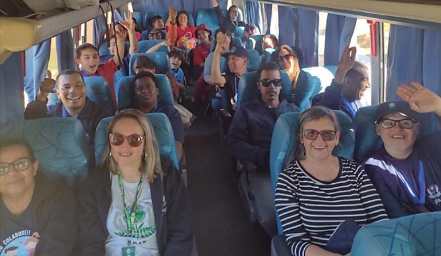 APAE realiza viagem para Aceguá com apoio da Unipampa