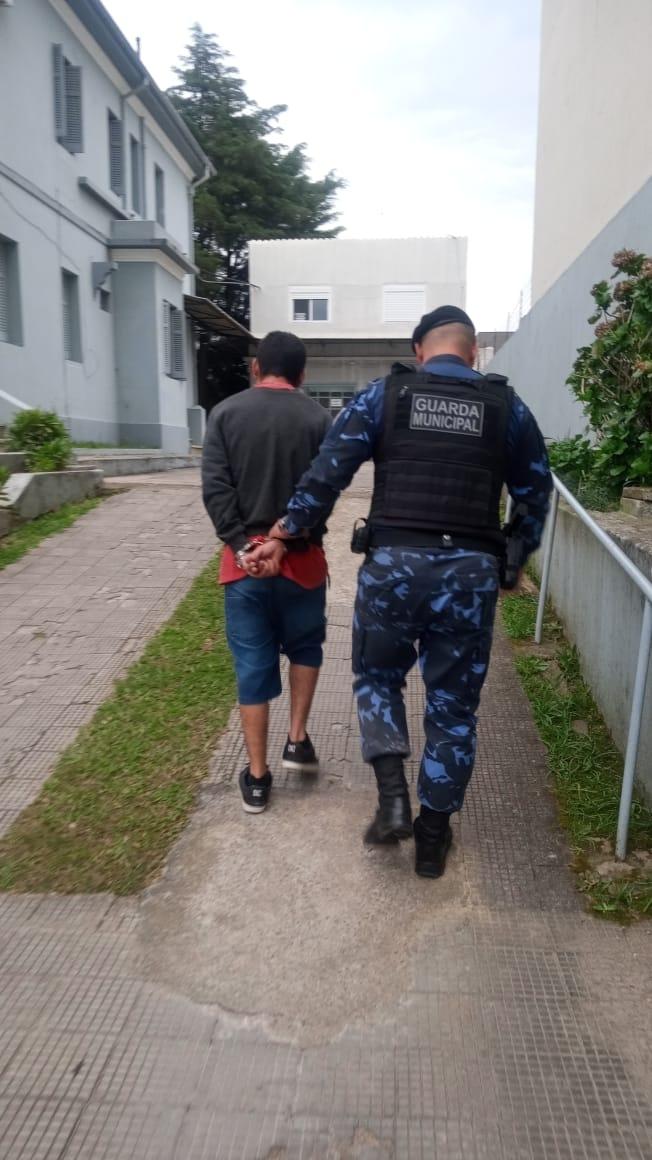 Foragido é preso pela Guarda Civil Municipal de Bagé