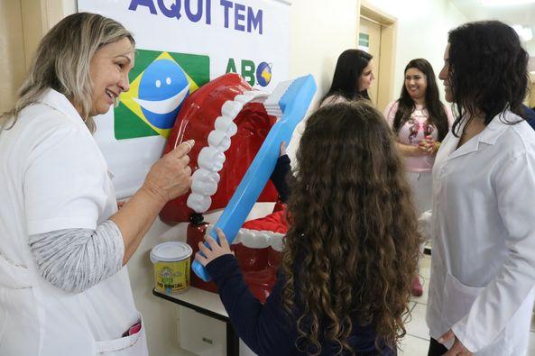Secretaria de Saúde inaugura brinquedoteca no Posto Camilo Gomes