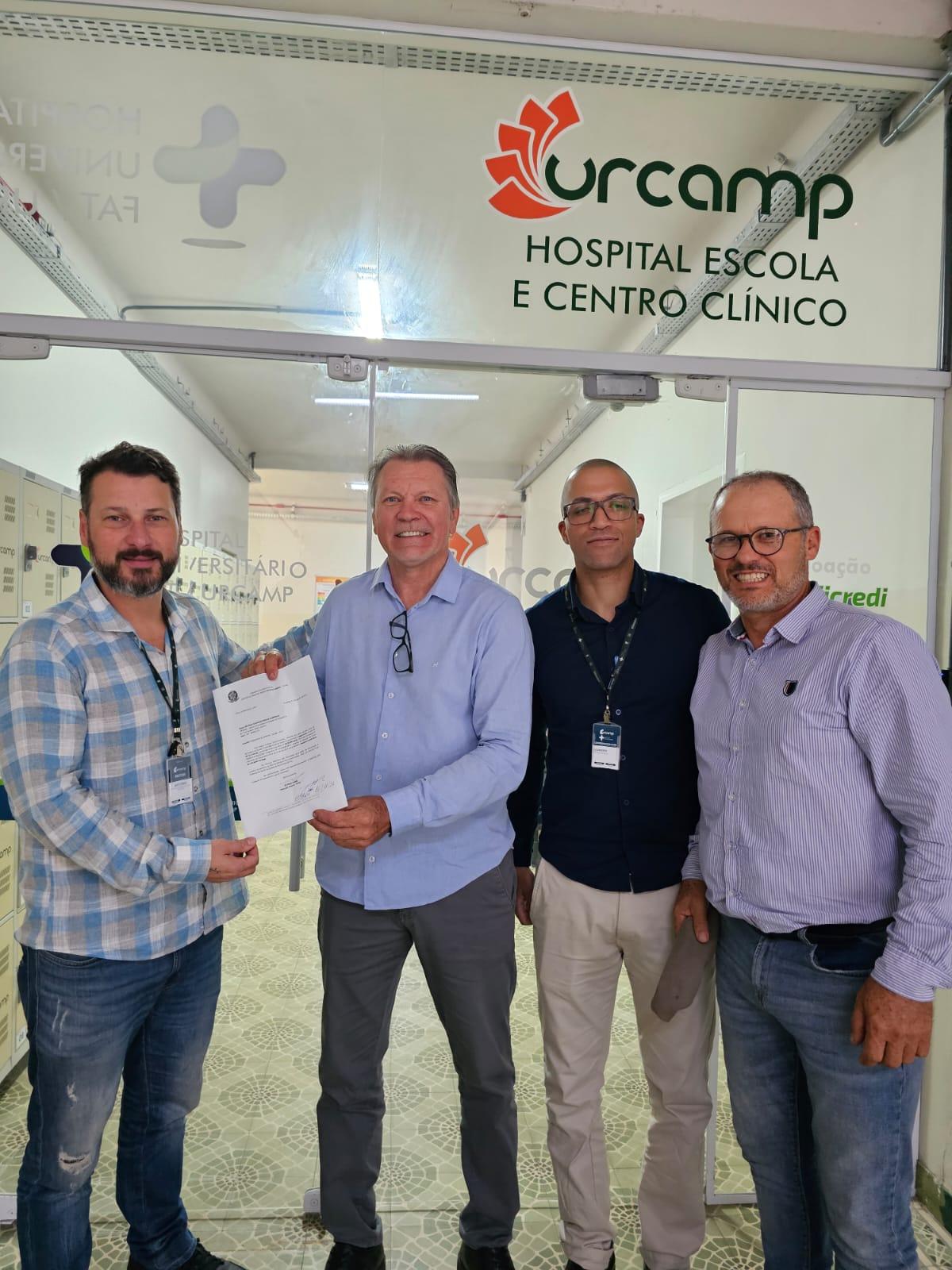 Afonso Hamm acompanha mutirão de atendimento oftalmológico em Bagé