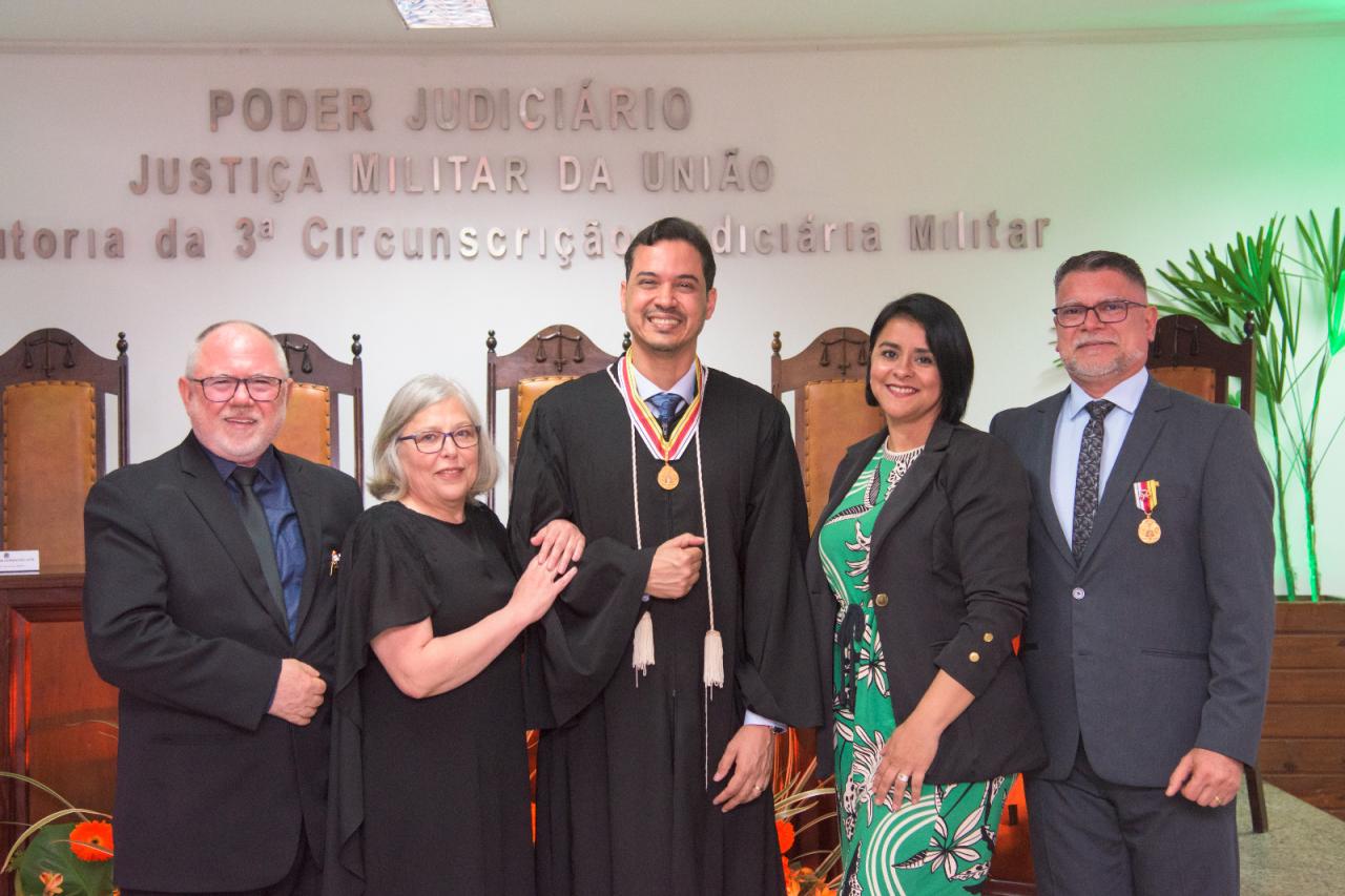 Comenda da OMJM é entregue na Auditoria de Bagé
