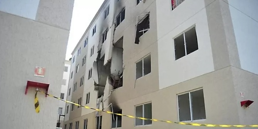 PORTO ALEGRE - Explosão de gás e incêndio em apartamento da zona norte da capital