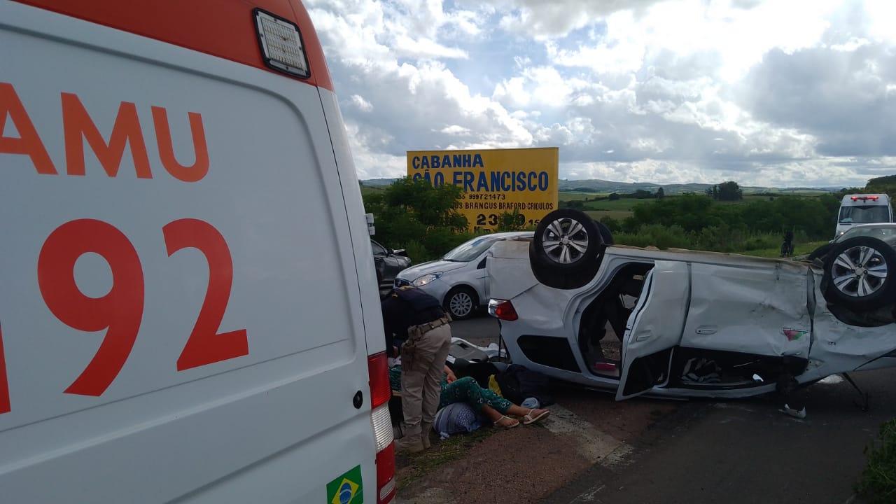 Veículo da prefeitura de Aceguá se envolve em colisão na BR 290