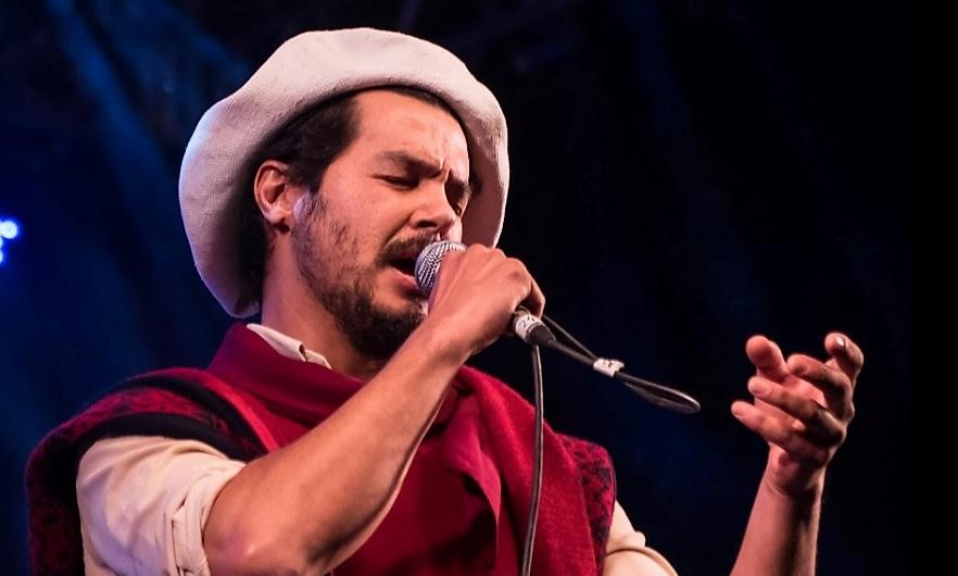 Bageense Lisandro Amaral vence Festival em Vacaria