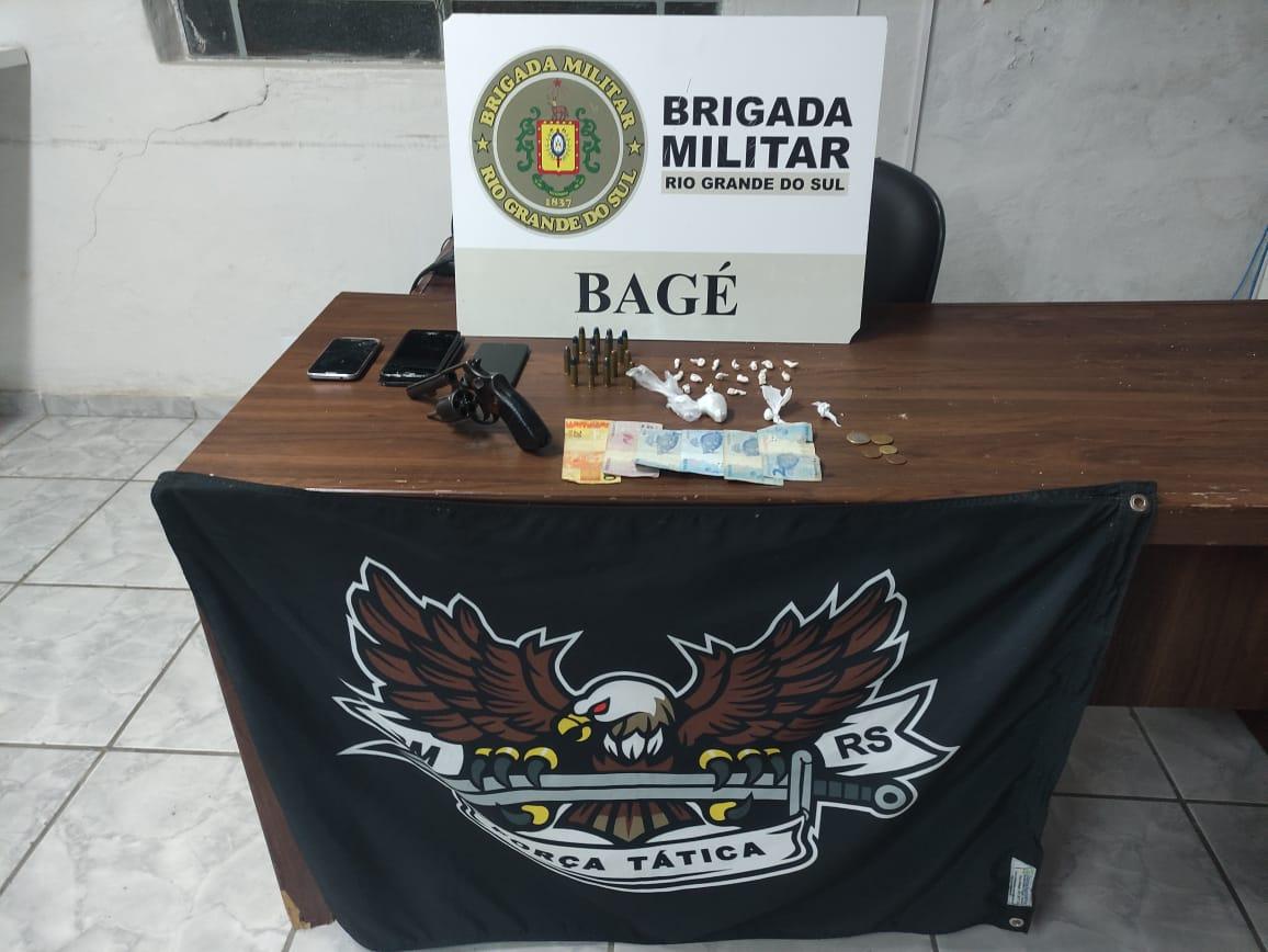 Brigada Militar realiza prisão por tráfico de drogas e porte ilegal de arma