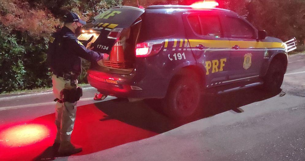 PRF prende motorista embriagado na BR 293