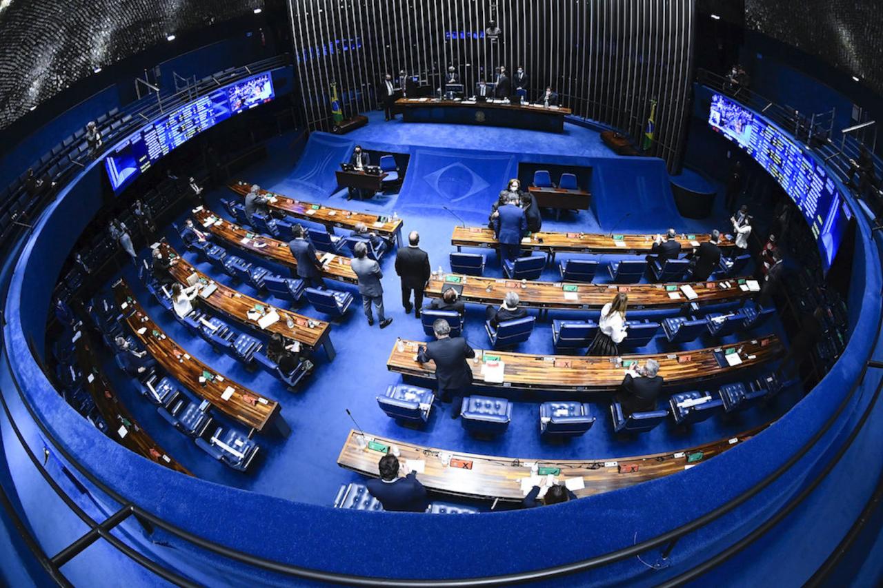 Mudança na Lei da Ficha Limpa é acelerada pelo Senado
