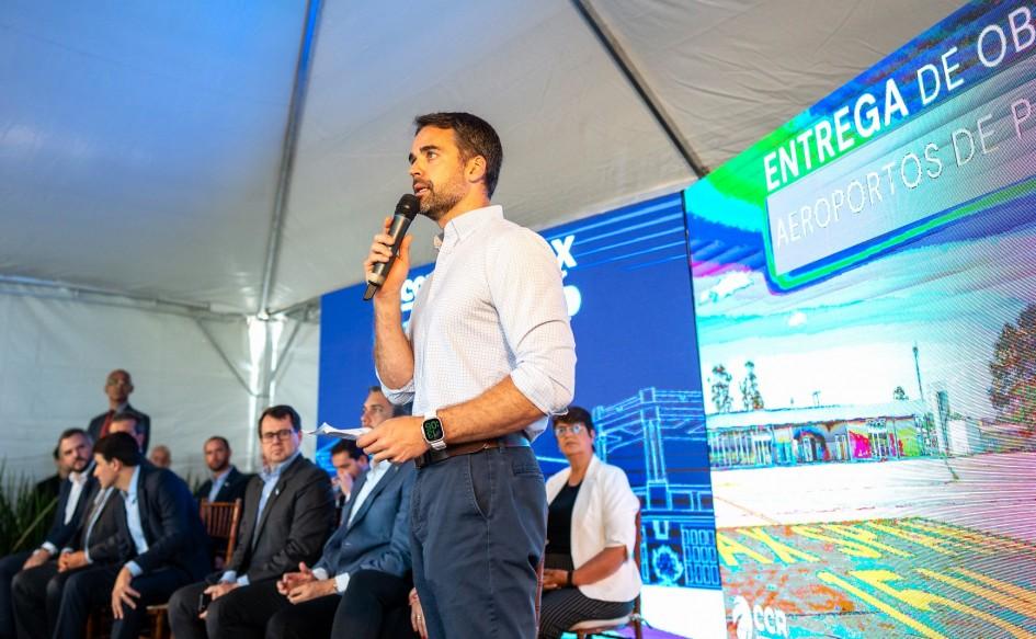 Em evento em Pelotas Eduardo Leite entrega obras do aeroporto de Bagé