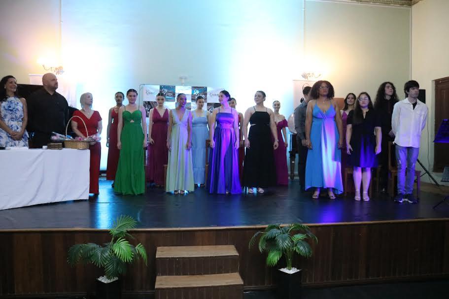 Imba realiza formatura de ballet clássico, teoria musical e solfejo
