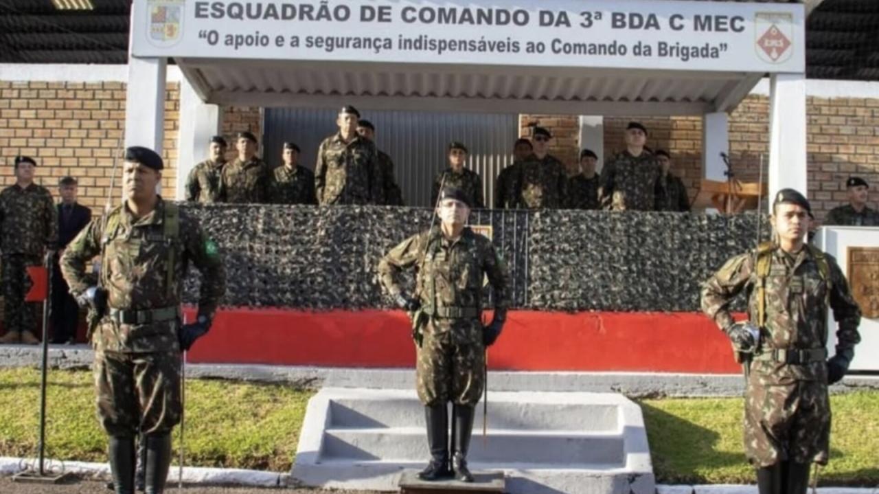 3ª Bda C Mec realiza passagem de comando