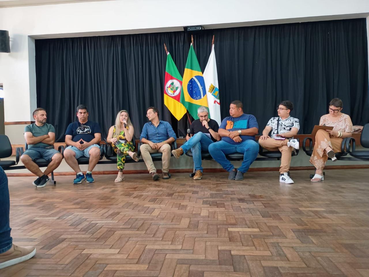 Acontece a primeira reunião para planejar o Carnaval 2025 em Bagé