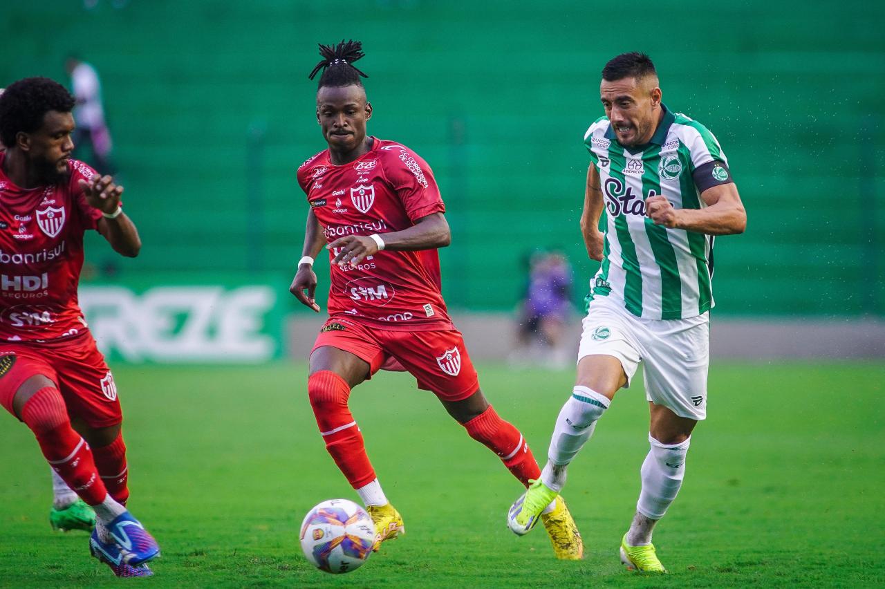 Guarany perde nos acréscimos em Caxias do Sul