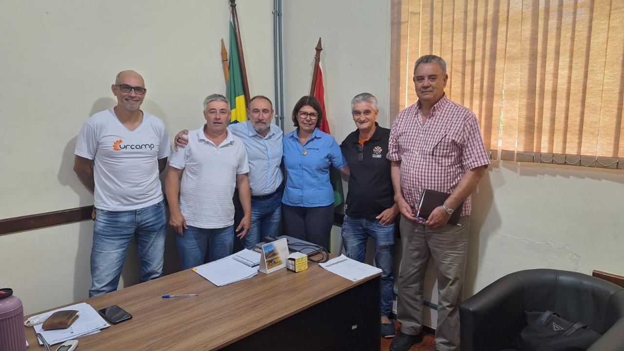 Reunião busca aproximar produtores rurais da região com governo Federal