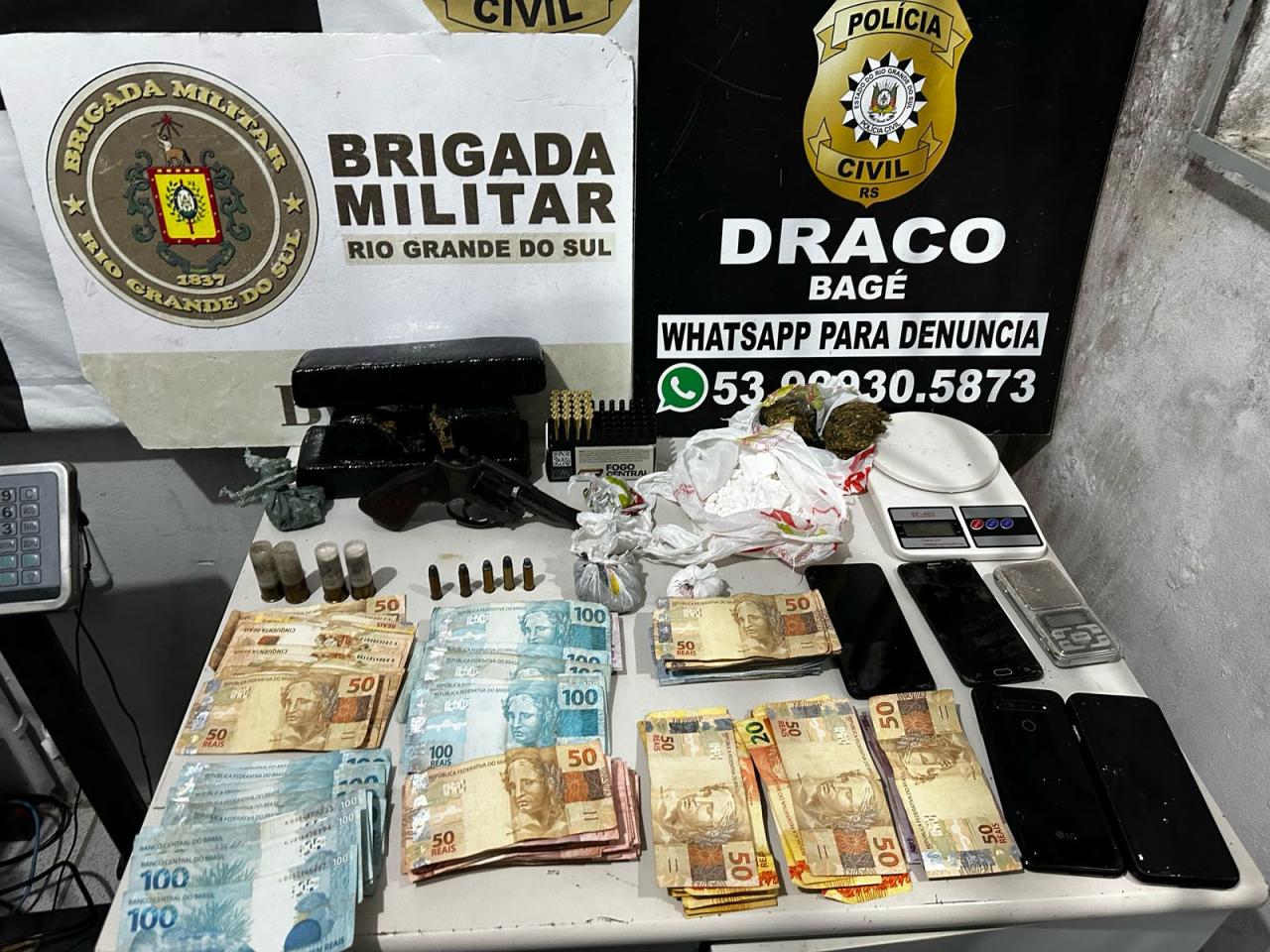Polícia Civil e Brigada Militar apreendem 36kg de droga, duas armas de fogo e dinheiro em quatro ações integradas na madrugada dessa sexta-feira