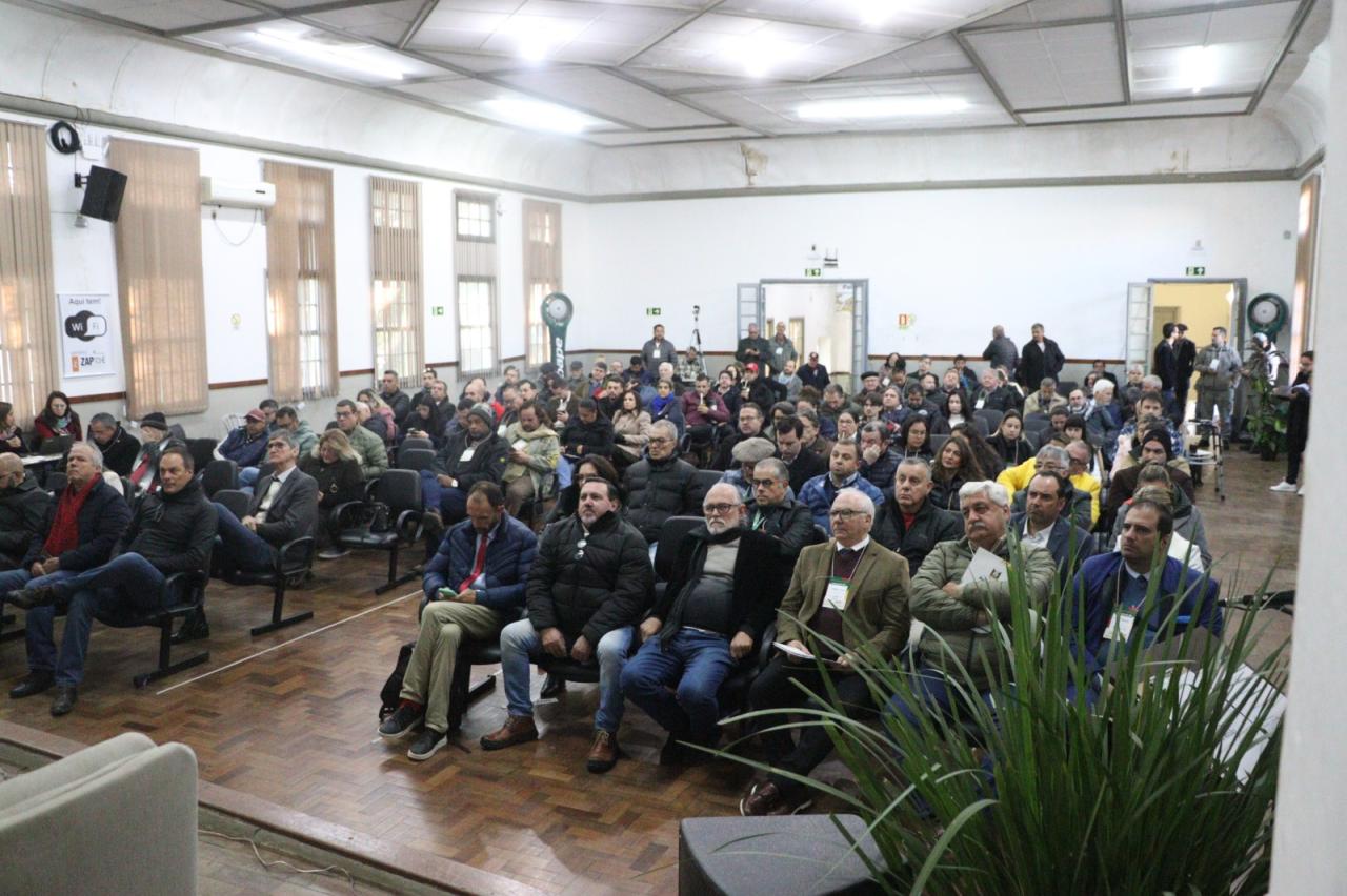 Fórum debate uso limpo do carvão e oportunidades de desenvolvimento